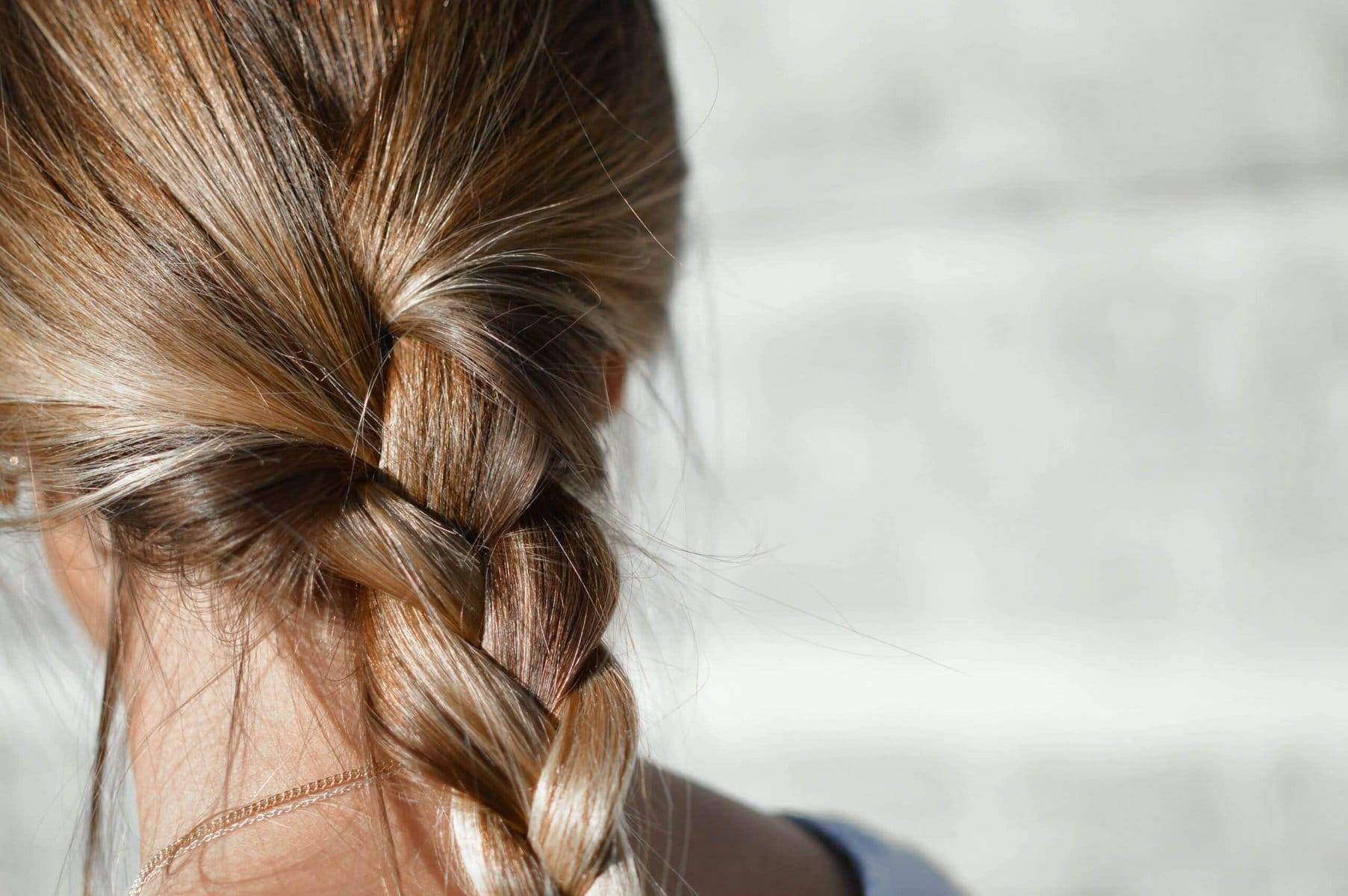 Microfaser Handtuch für Haare: So vermeiden Sie Frizz und Spliss – Die besten Tipps für gesundes Haar