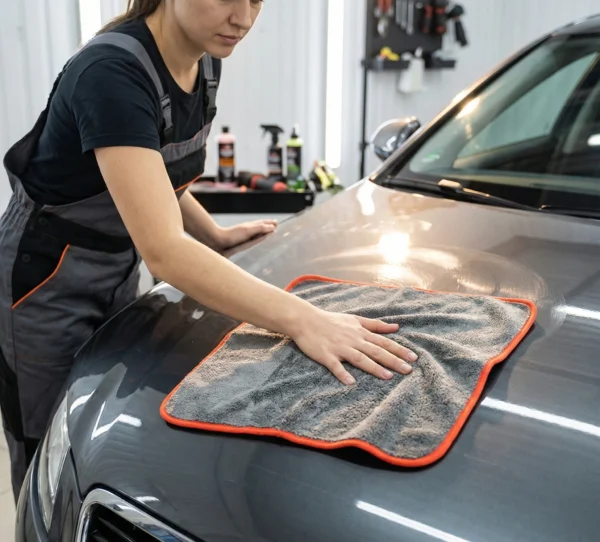 Microfasertuch Autopflege 40x40 Einsatz